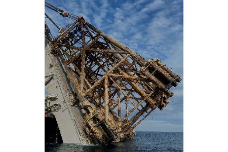 Aquaterra Energy and James Fisher launch integrated global decommissioning partnership